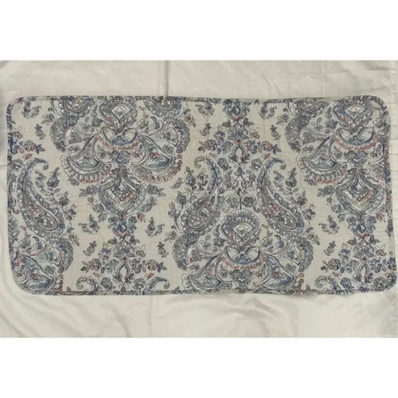 Rachel Ashwell Quilted Pillow Covers Paisley Floral
Blue White Size 21x37 Set - Picture 4 of 11
